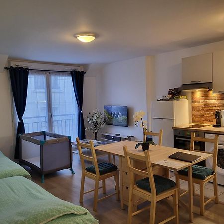 Apartamento Studio Cosy A 5 Minutes De Disneyland Paris Chalifert Exterior foto