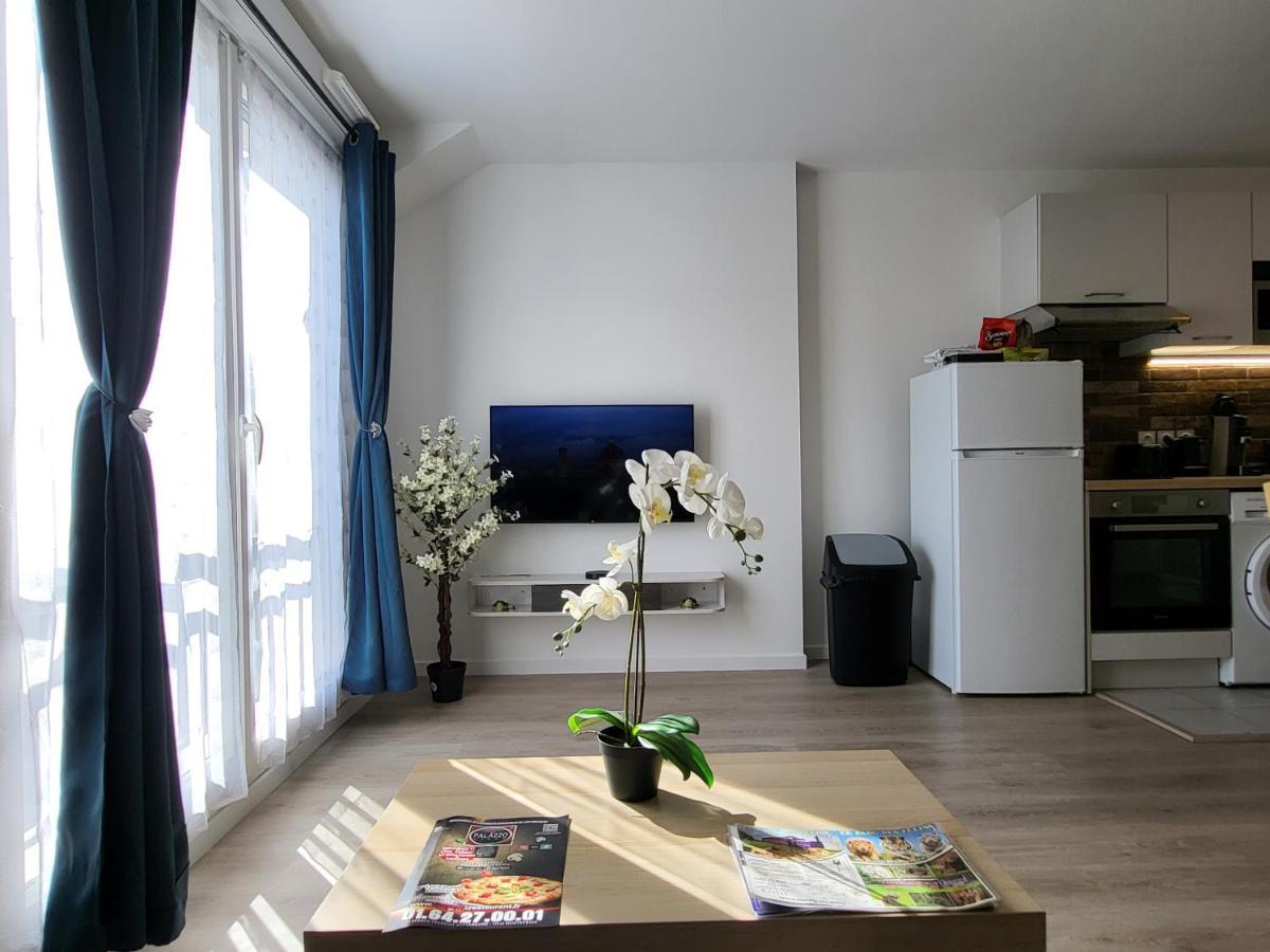 Apartamento Studio Cosy A 5 Minutes De Disneyland Paris Chalifert Exterior foto